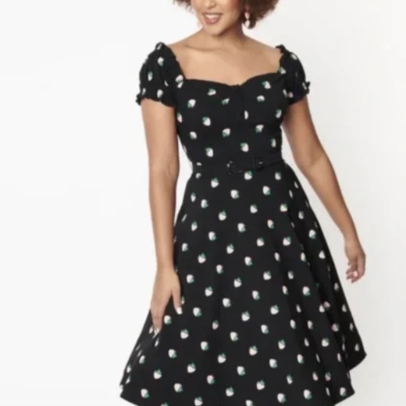UNIQUE VINTAGE Strawberry Fit & Flare Black and Pink Swing Dress with Pockets! - Picture 5 of 5